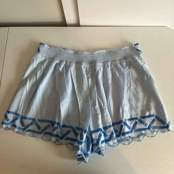 Women’s L NWT Emily McCarthy Sky Blue High Waist Scalloped Dressy Shorts - Picture 4 of 15